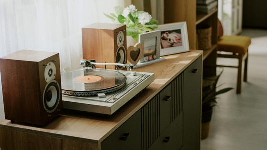 How to Incorporate Family Heirlooms into Modern Decor